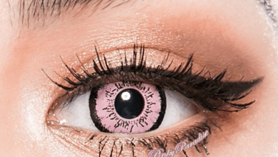 pink contact lenses