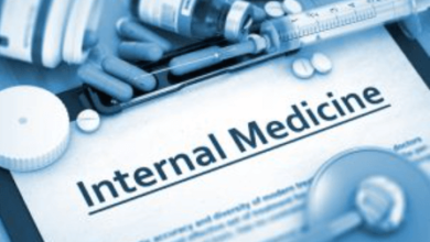 what does an internal medicine doctor do