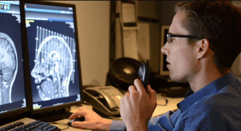 what is a radiologist
