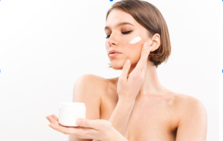 The Ultimate Guide to Choosing the Right Moisturizer for Your Skin Type
